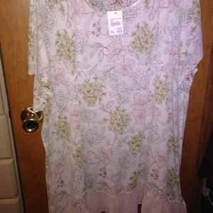 Slinky Top with ruffle